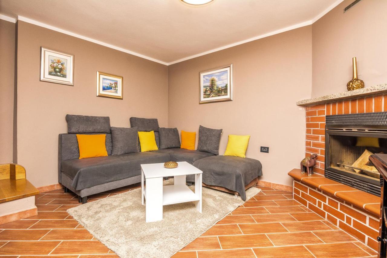 Slivnica Guest House Marla מראה חיצוני תמונה